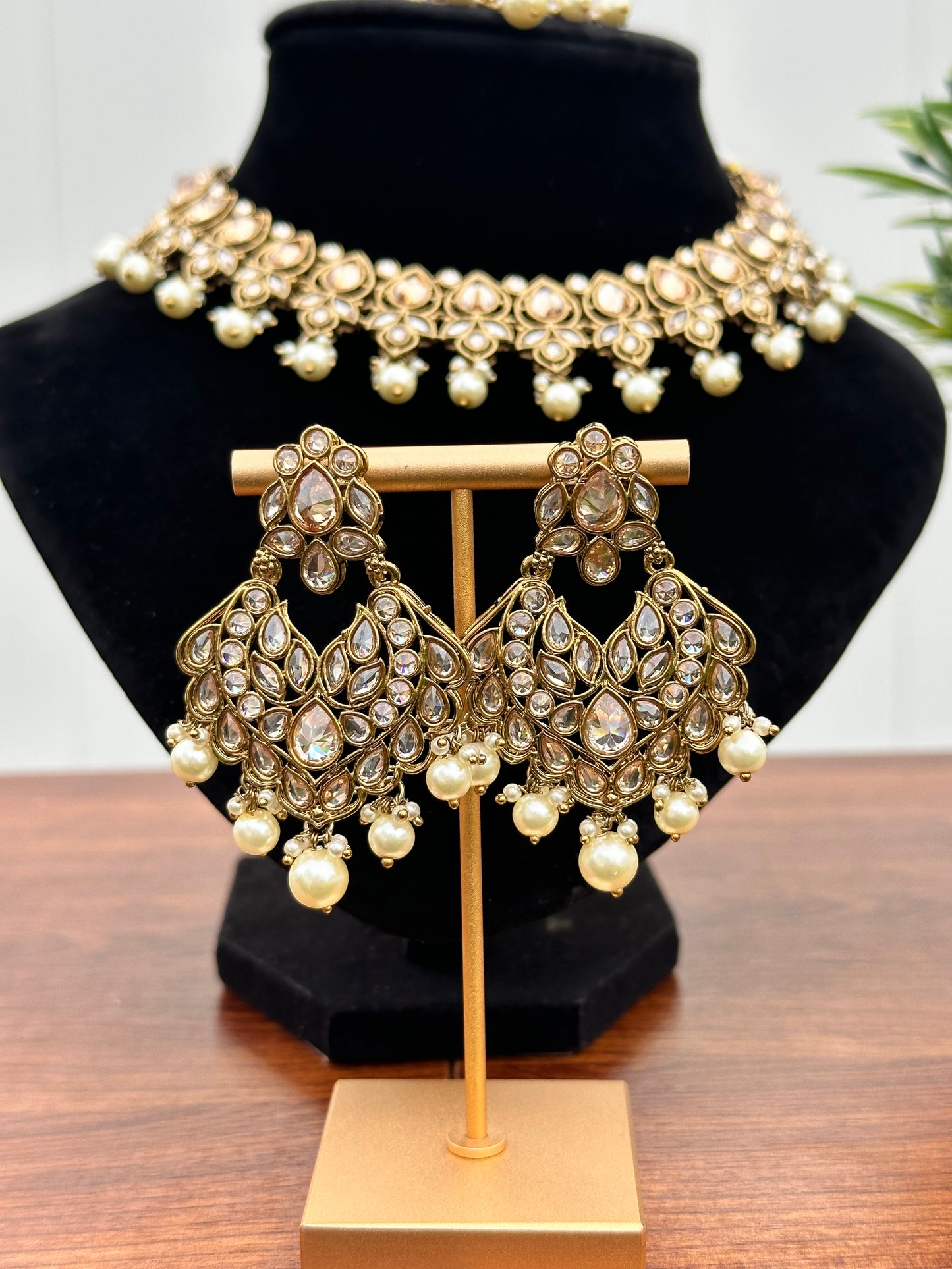 Samira Polki Kundan Necklace Set (Includes Earrings & Tikka)