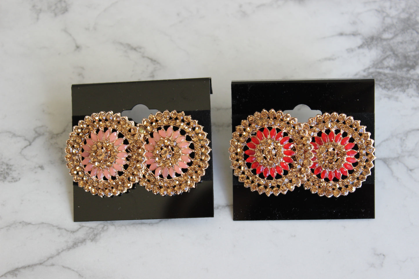 Jerkin Center Flower Stud Earrings