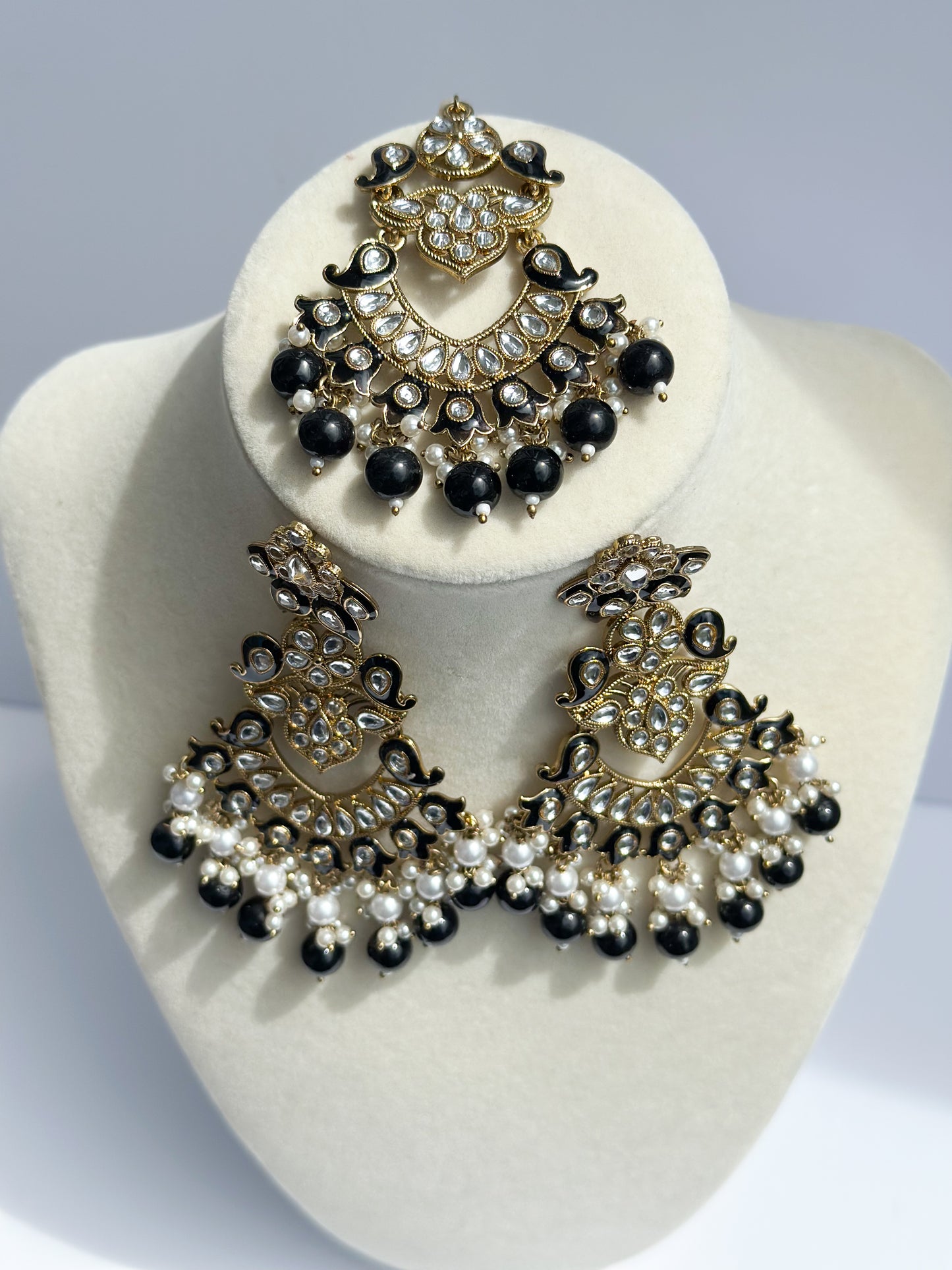 Ria Polki Earrings and Tikka Set