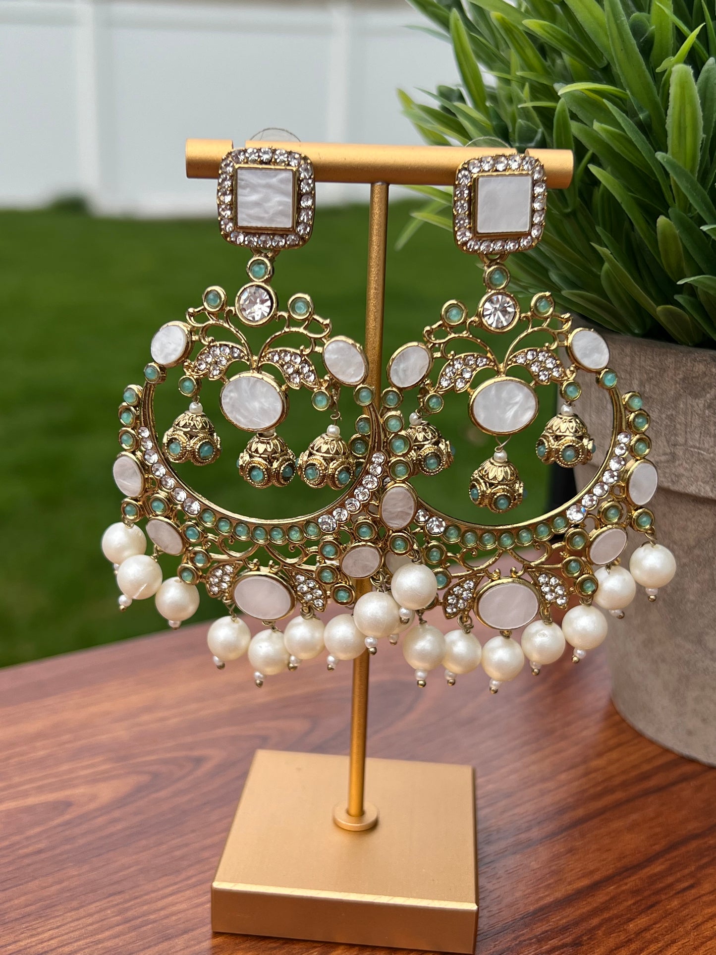Nyra Kundan Earrings