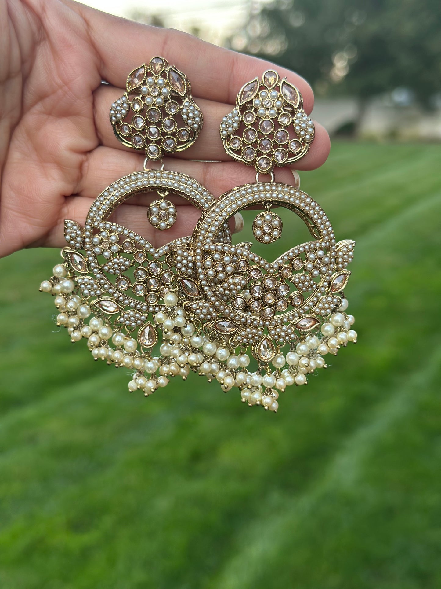 Kyra Necklace Set (Includes Earrings & Tikka)