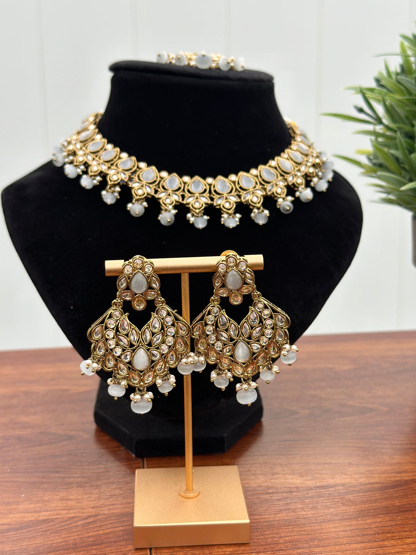 Samira Polki Kundan Necklace Set (Includes Earrings & Tikka)