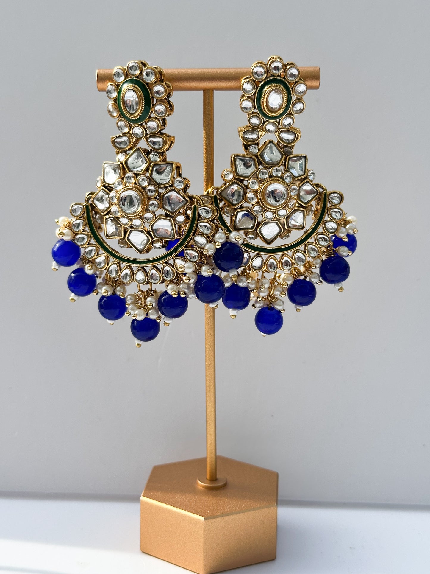 Sukoon Kundan Necklace Set (Includes Earrings & Tikka)
