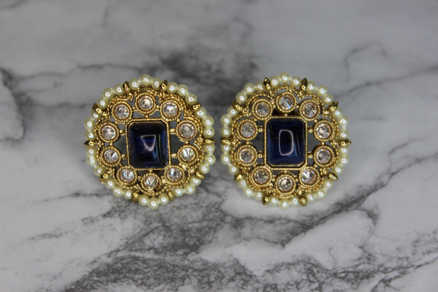 Kundan Rectangular Stone Pearl Border Stud Earrings