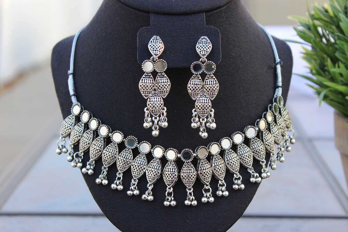 Sanya Silver Necklace Set (Includes Earrings & Tikka)