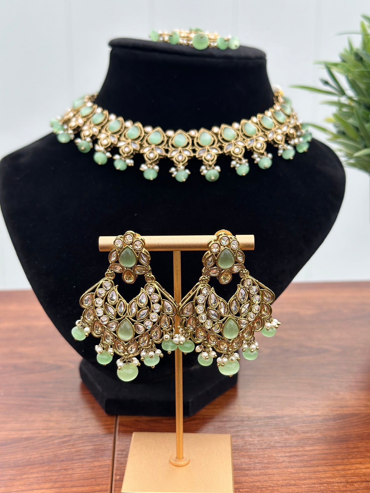 Samira Polki Kundan Necklace Set (Includes Earrings & Tikka)