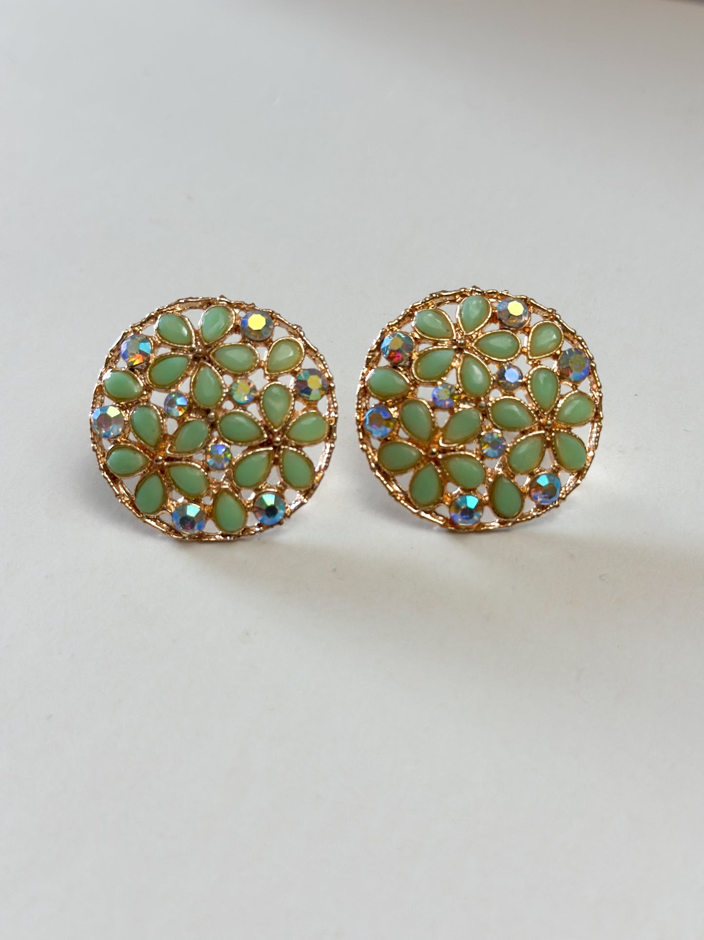 Meenu Stud Earrings