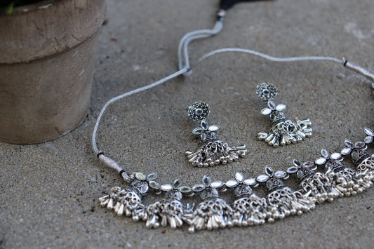 Sanya Silver Necklace Set (Includes Earrings & Tikka)