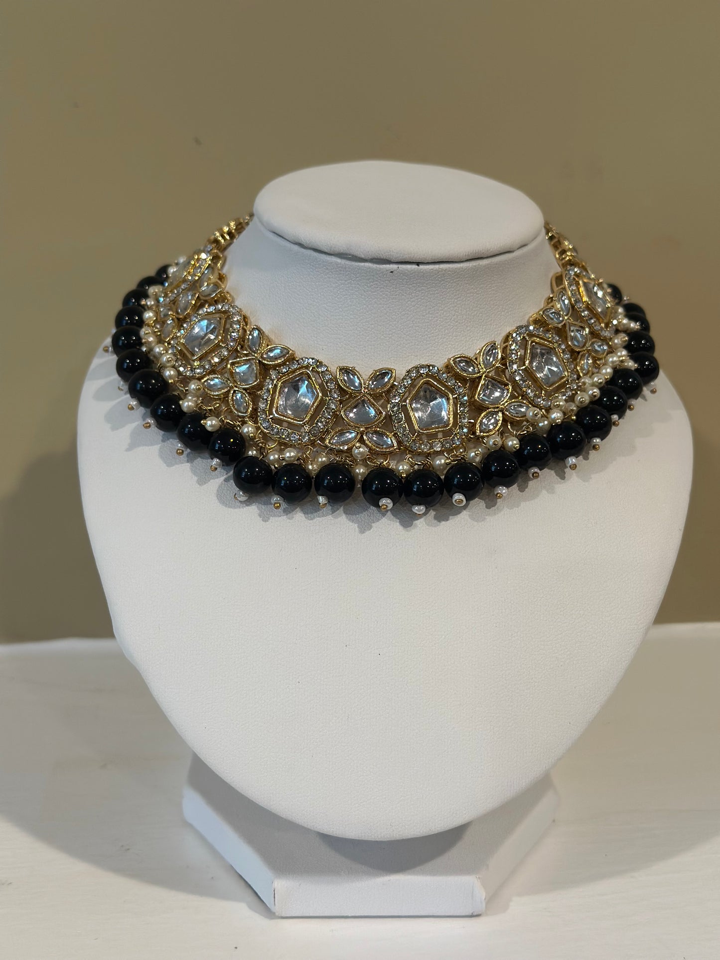 Maryam Kundan Necklace Set (Includes Earrings & Tikka)