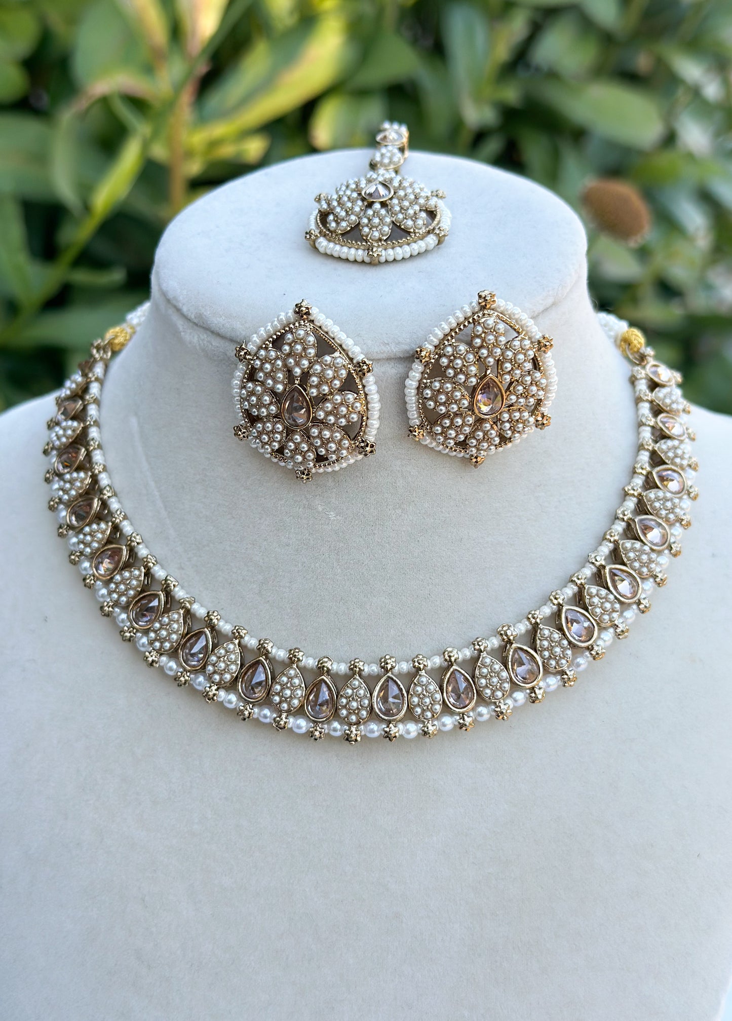 Sahiba Necklace Set (Includes Earrings & Tikka)