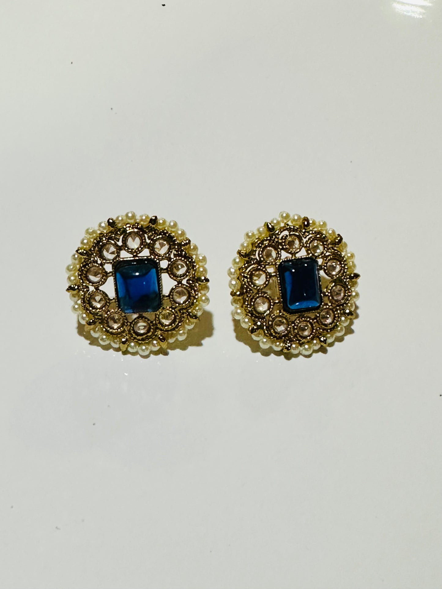 Kundan Rectangular Stone Pearl Border Stud Earrings