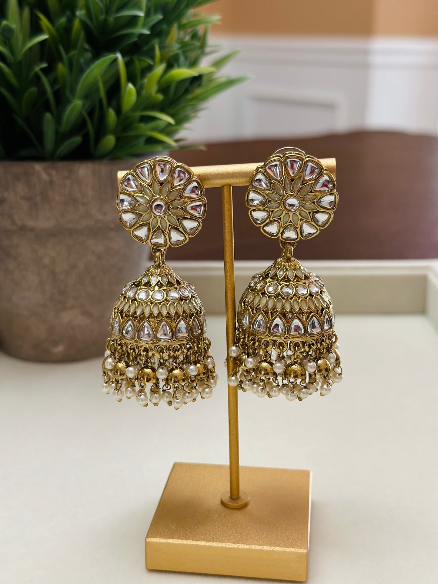 Siya Jhumki Earrings