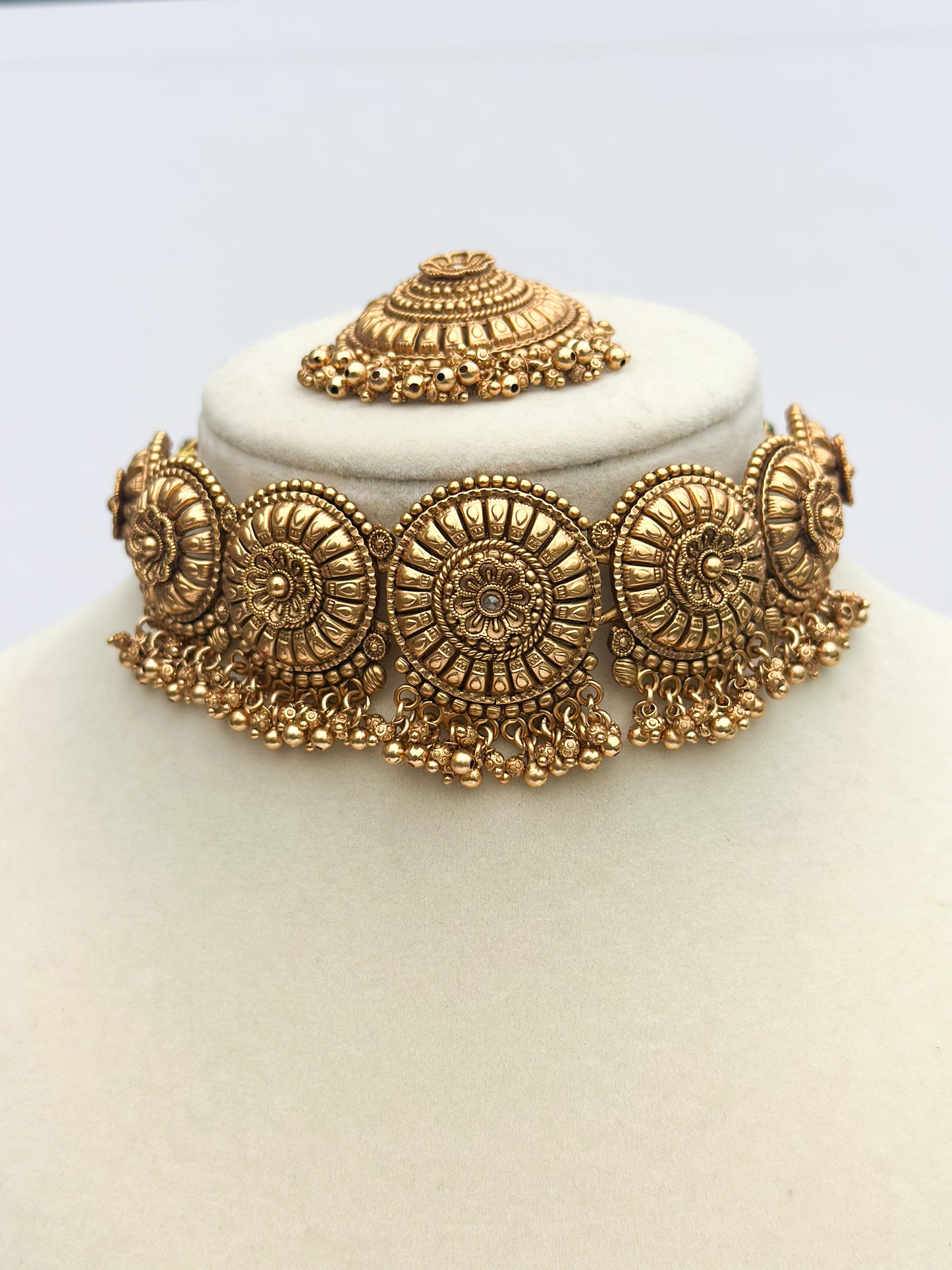 Sofia Necklace Set (Includes Earrings & Tikka)