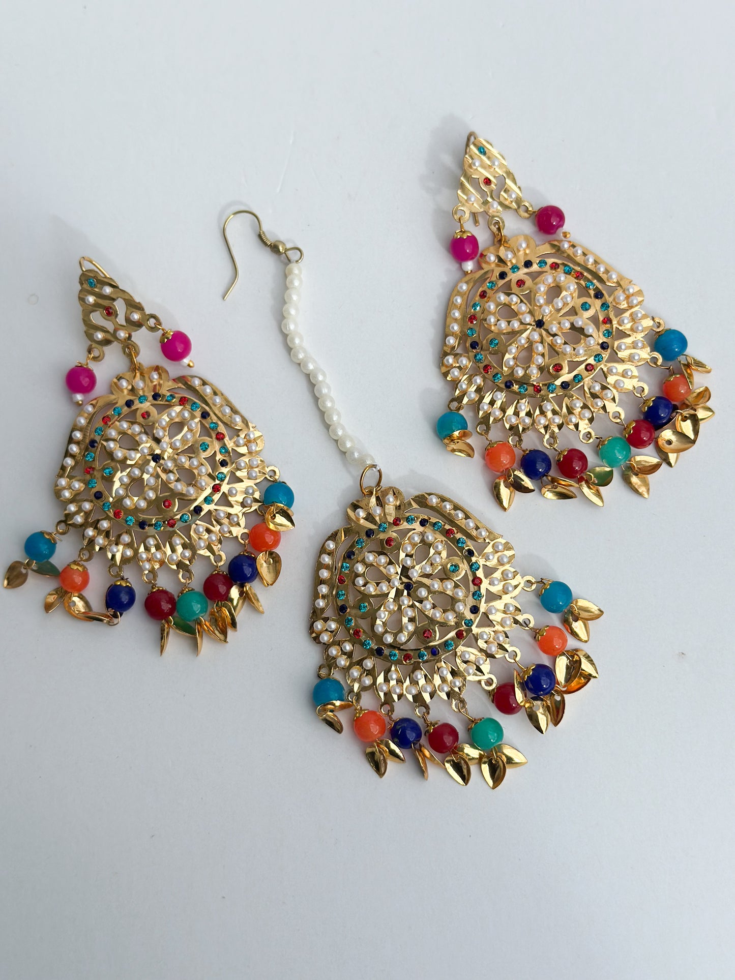 Siya Jadau Tikka Set (Earrings and Tikka)