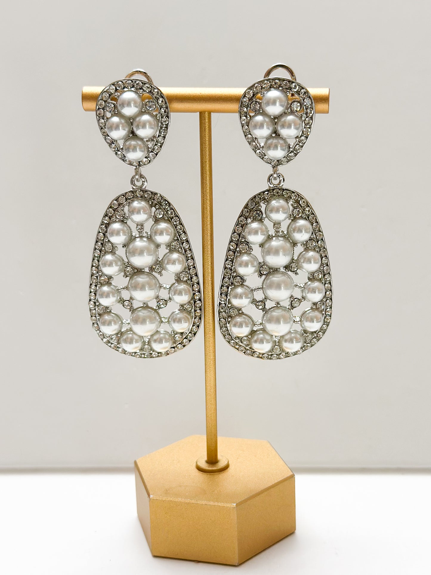 Eva Pearl Earrings