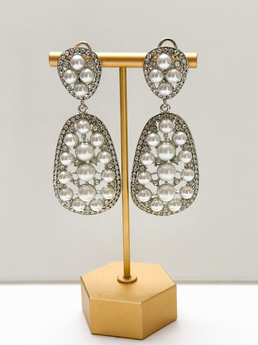 Eva Pearl Earrings