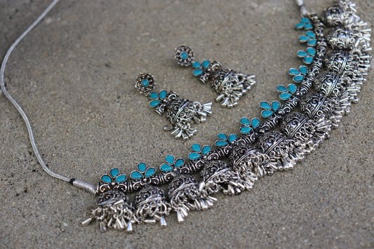 Sanya Silver Necklace Set (Includes Earrings & Tikka)