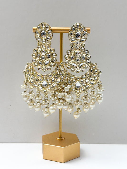 Meenu Kundan Earrings