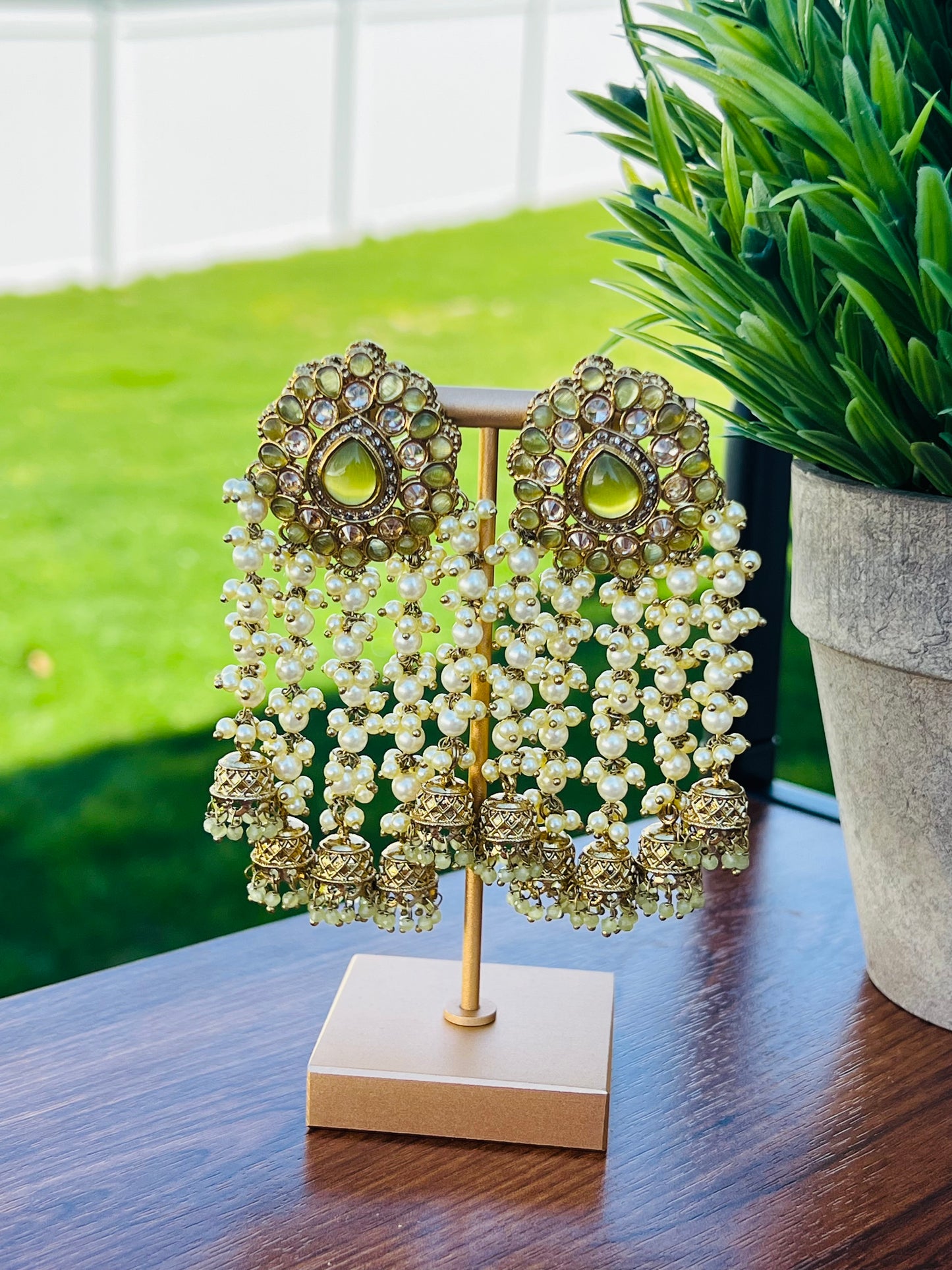 Kiara Kundan Earrings