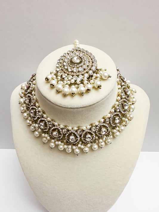 Seema Necklace Set (Includes Earrings, Tikka & Passa)