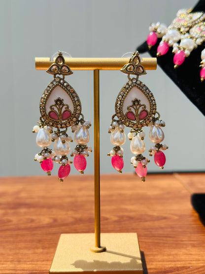 Mahira Necklace Set (Includes Earrings & Tikka)