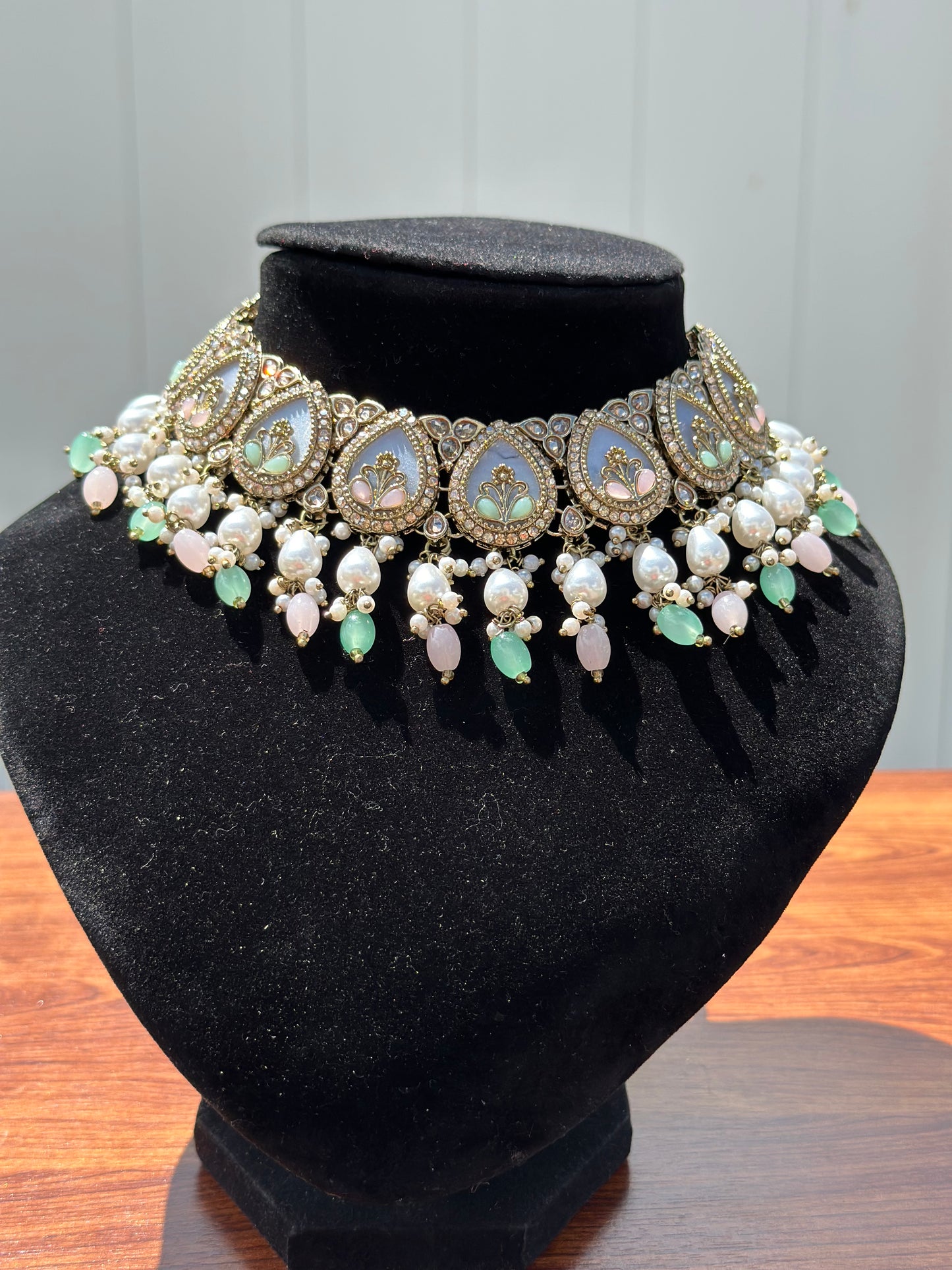 Mahira Necklace Set (Includes Earrings & Tikka)