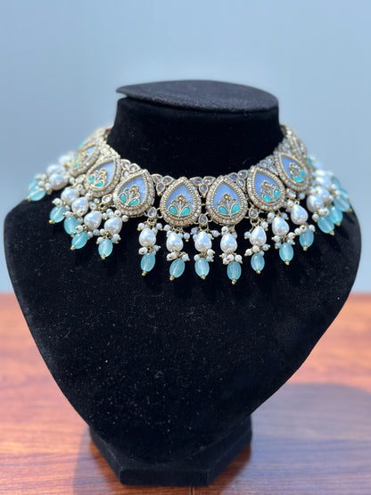 Mahira Necklace Set (Includes Earrings & Tikka)