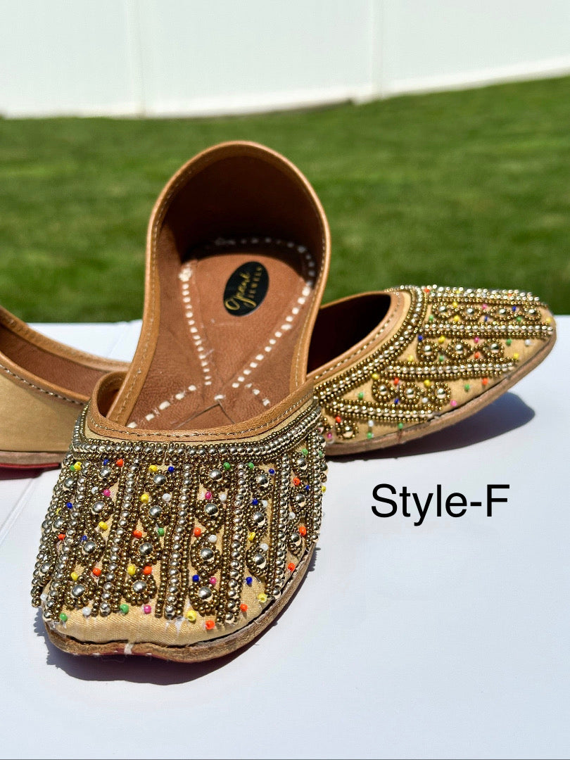 Harpreet Handcrafted Double Cushioned Adult Women Jutti Flats (Khussa)