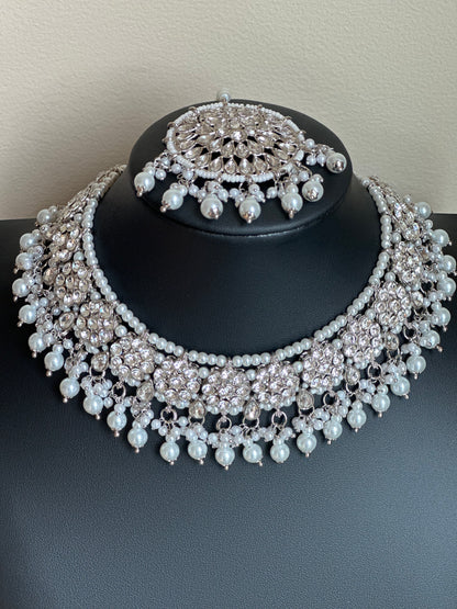Zoya Necklace Set (Includes Earrings & Tikka)