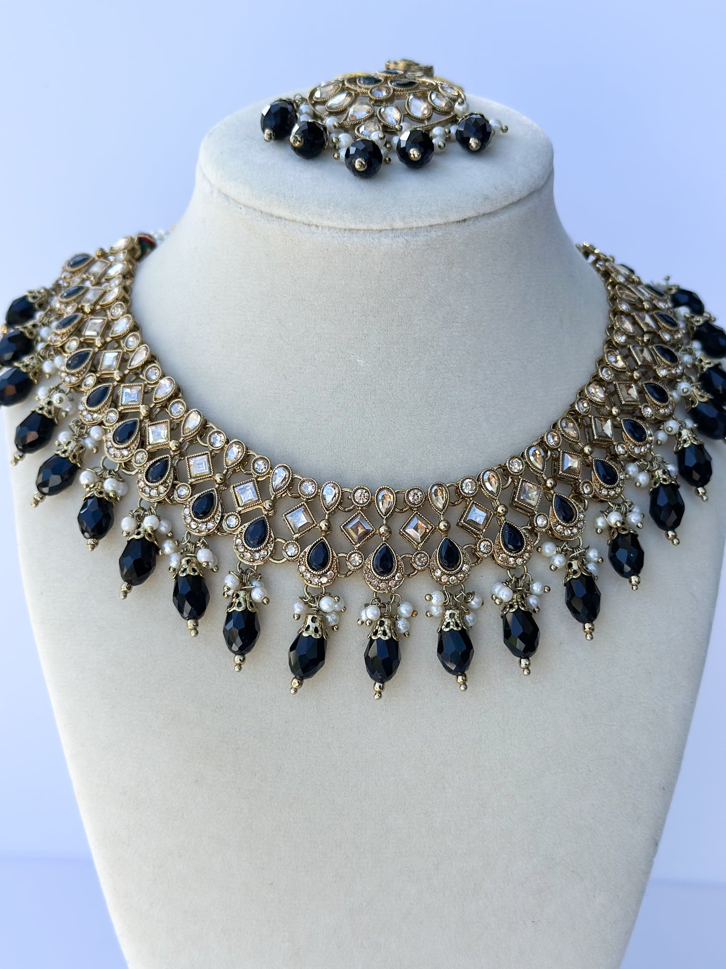 Maria Polki Necklace Set (Includes Jhumki Bali Earrings & Tikka)
