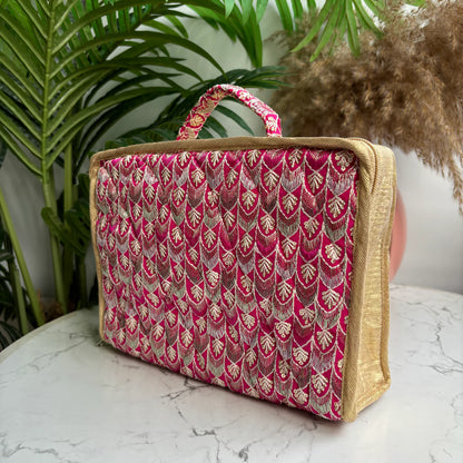 Roll in One Jewelry Organizer